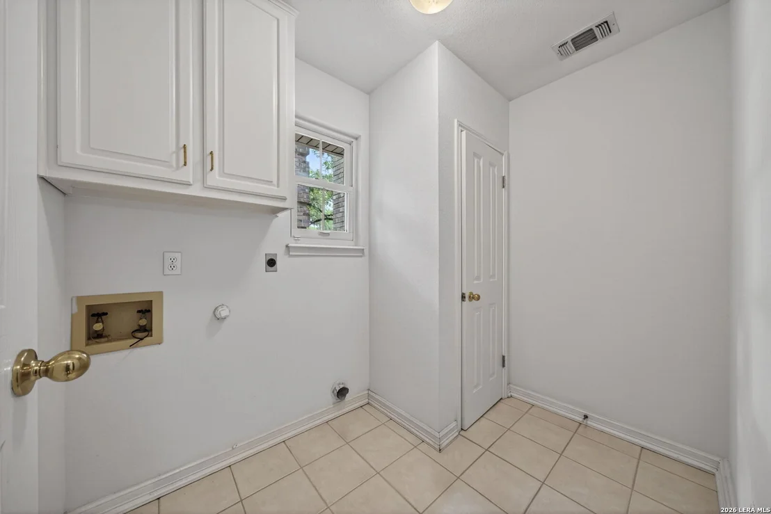 Photo of 2917 BENT TREE DR