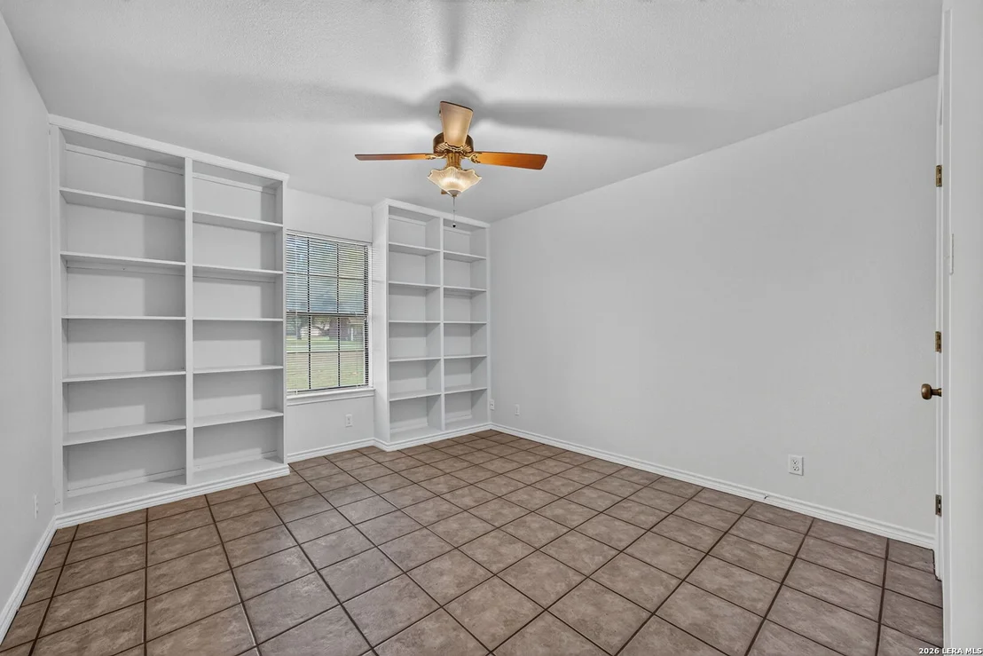 Photo of 1704 STRAIT LN