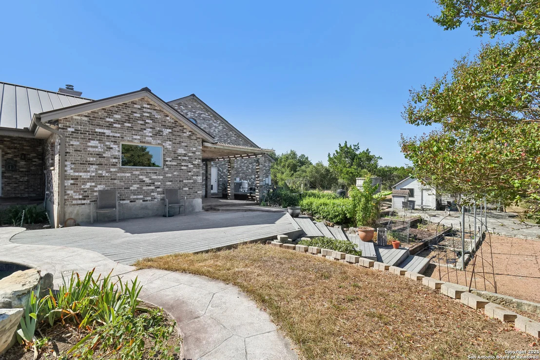 Photo of 2905 Hidden Elm