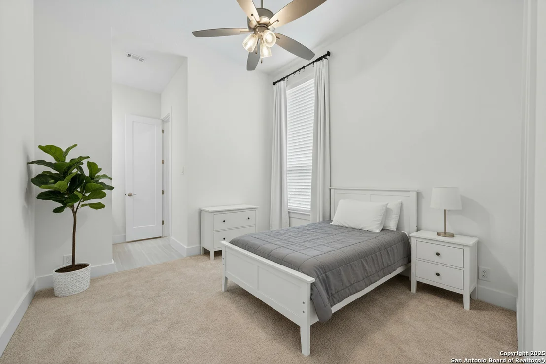 Photo of 8608 Shady Gate