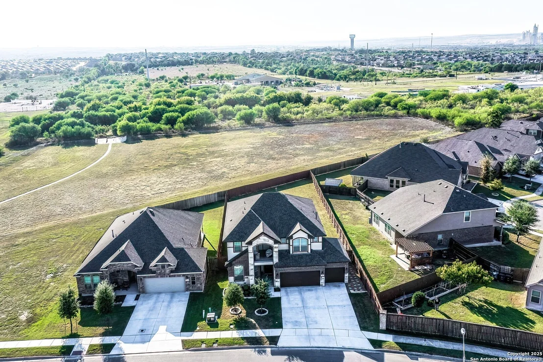 Photo of 950 Lone Cypress