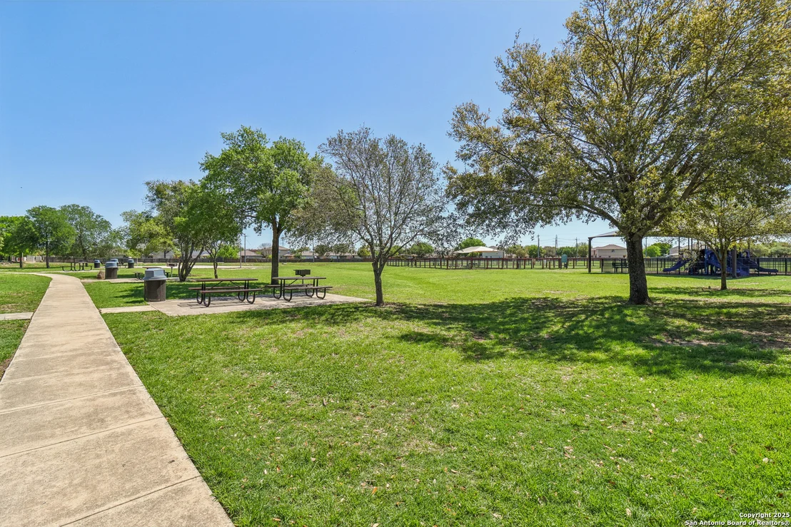 Photo of 11042 Pony Gate
