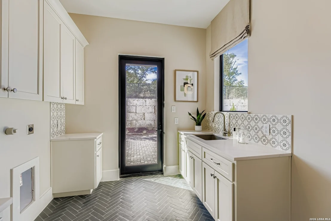 Photo of 11406 Montell Point