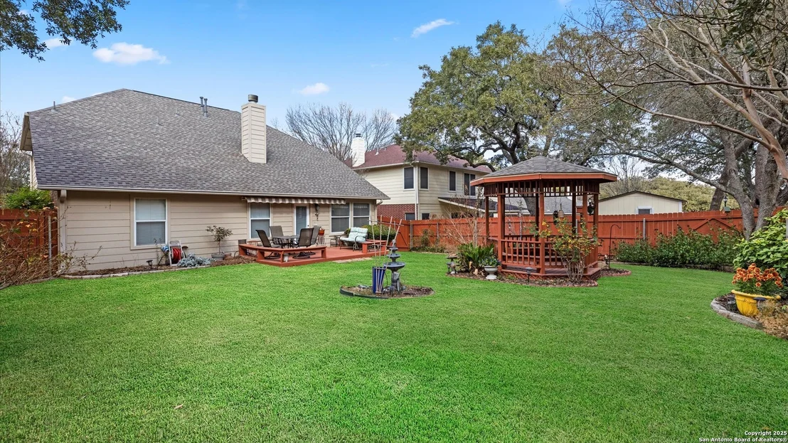 Photo of 4664 Summit Hill Dr