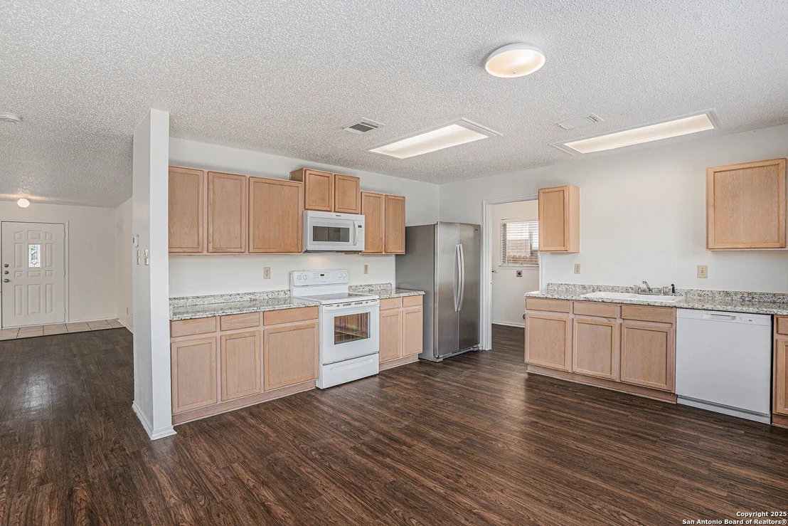 Photo of 8447 Mannington