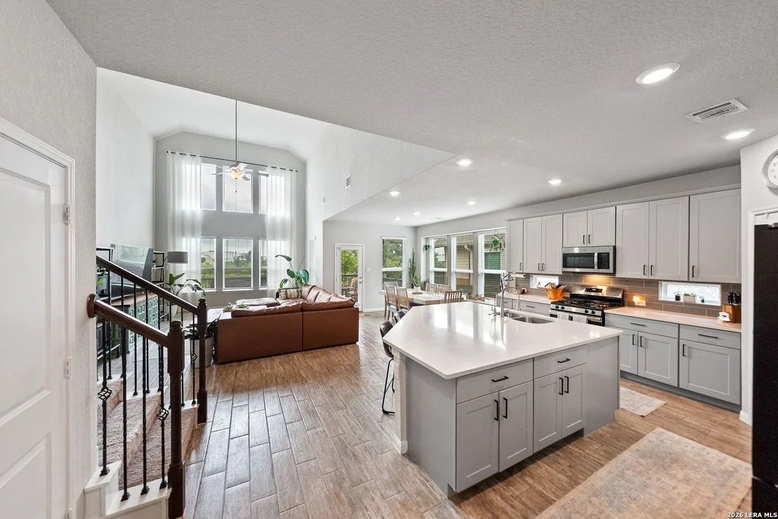 Photo of 1206 Nashua Sq