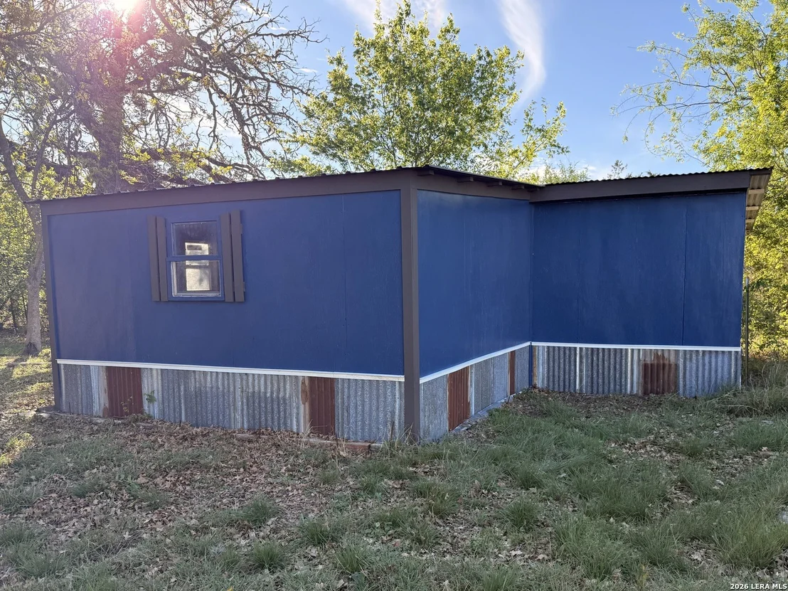 Photo of 721 Oak Dr