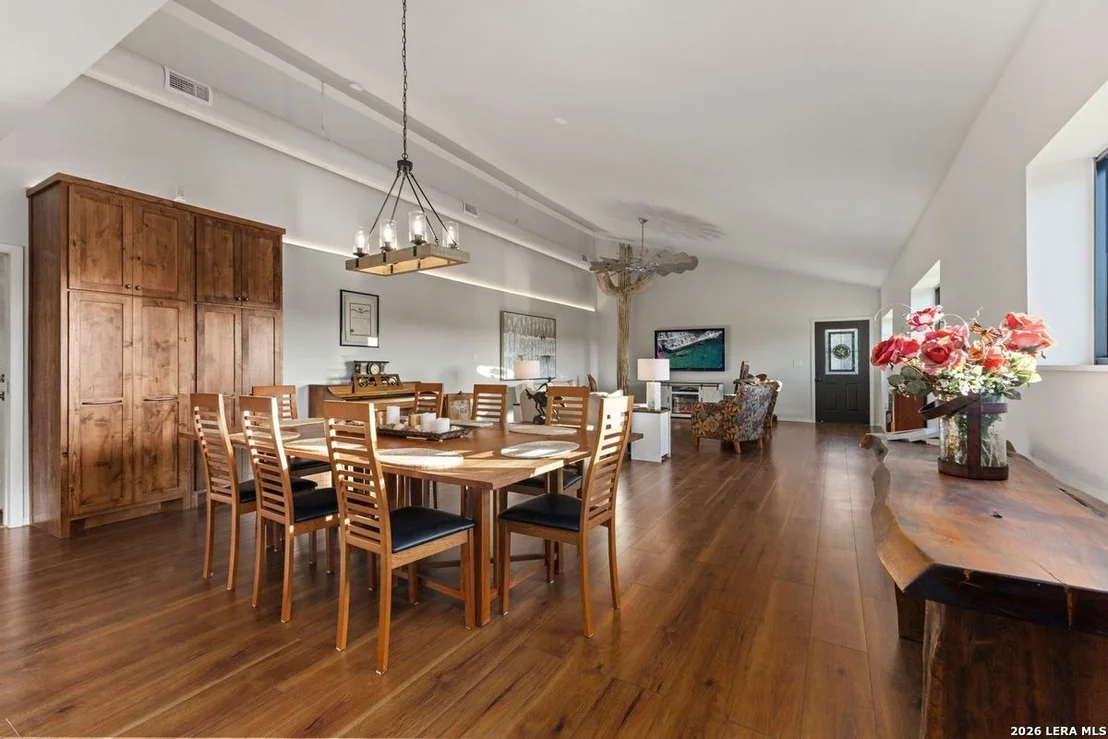 Photo of 103 Bluffview Cir