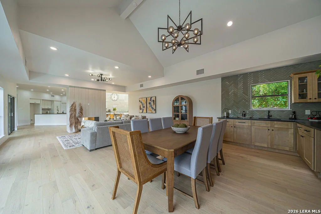 Photo of 206 Bluff Hollow