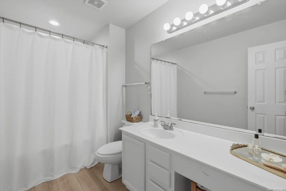 Photo of 406 Hampton Cove
