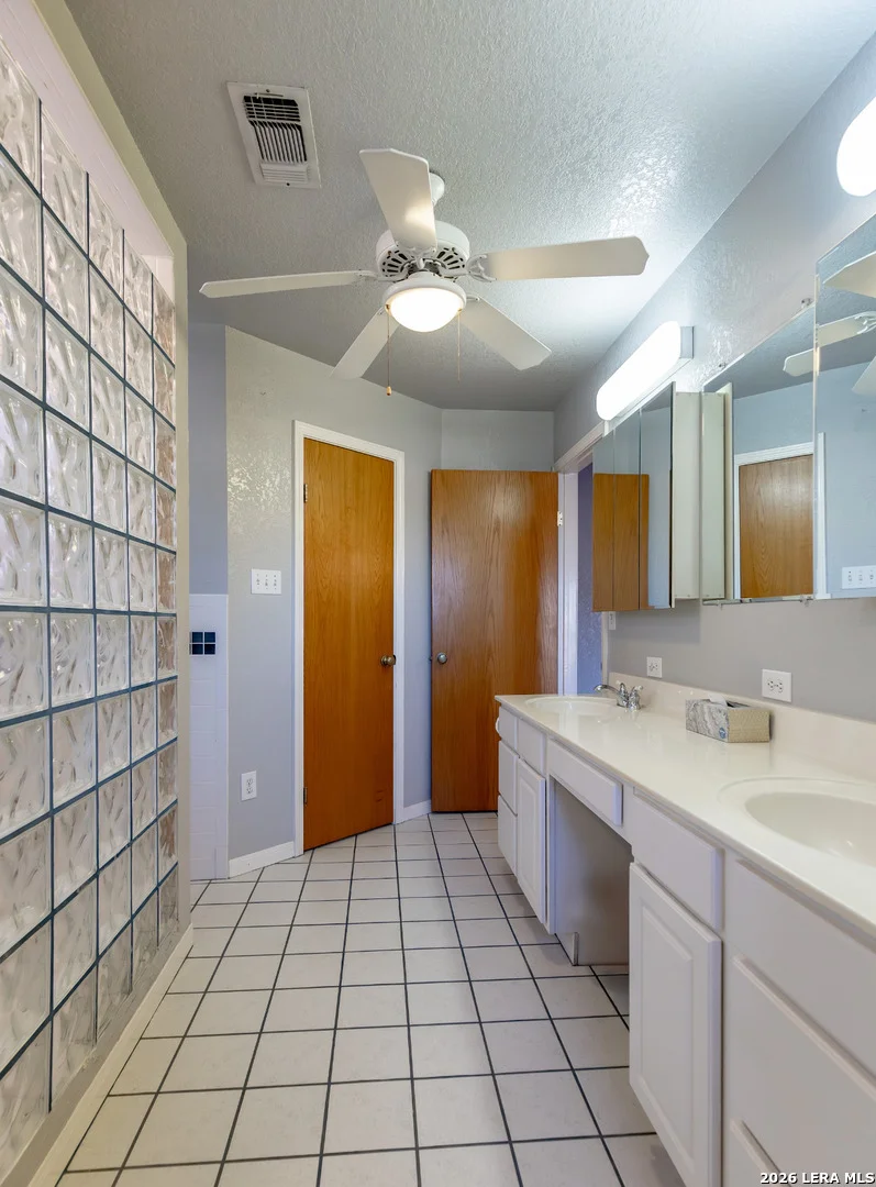 Photo of 375 Bluntzer Rd