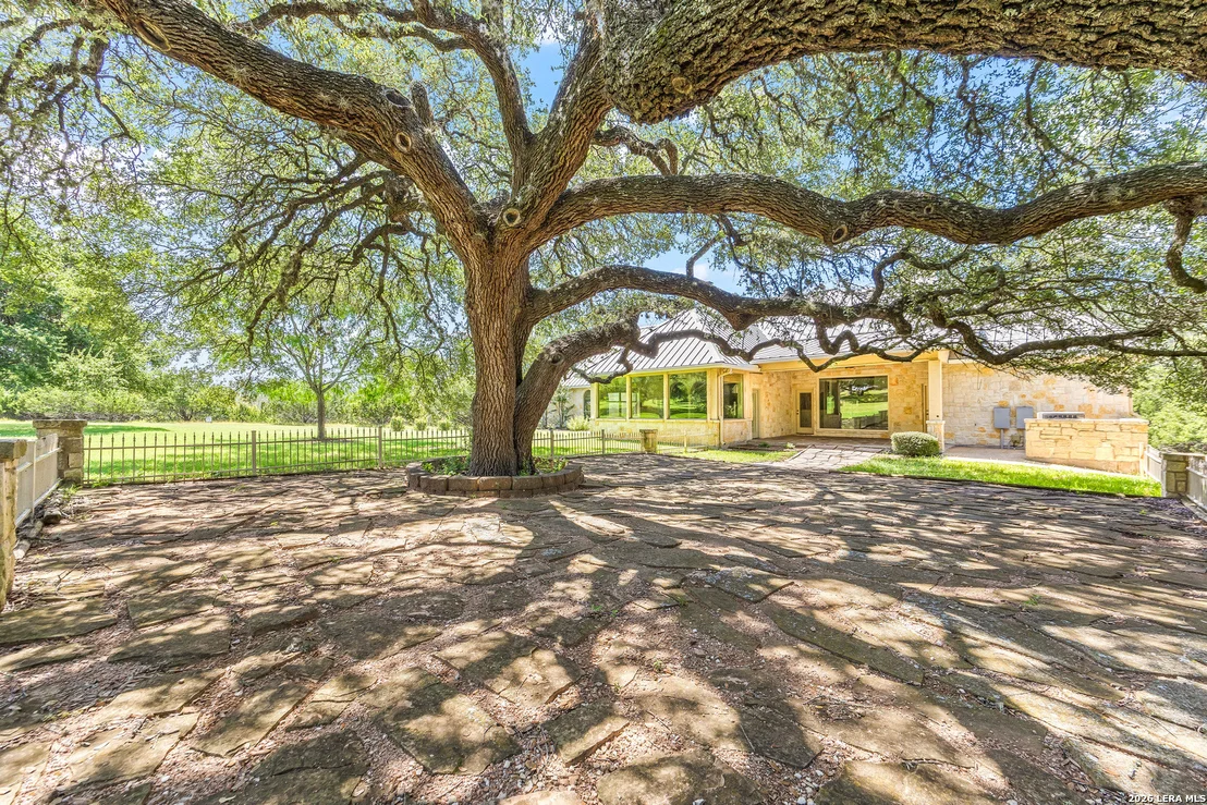 Photo of 111 White Tail Dr
