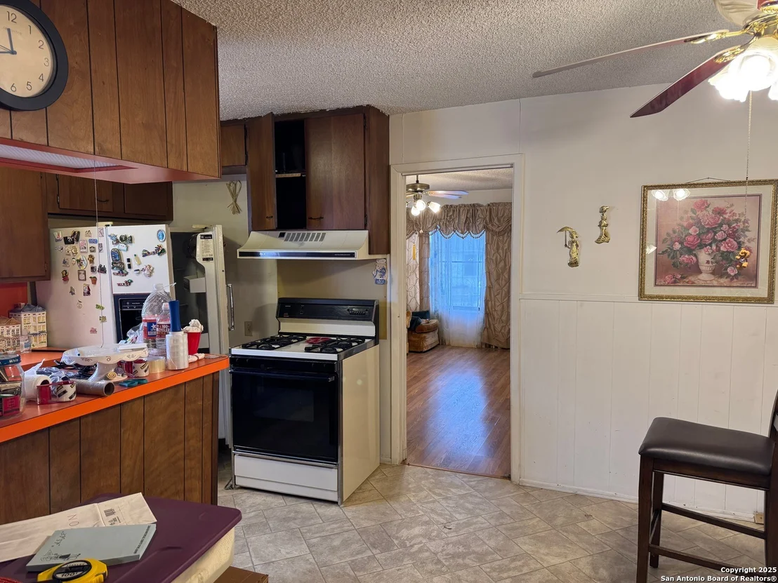 Photo of 347 Calle LA GLORIA