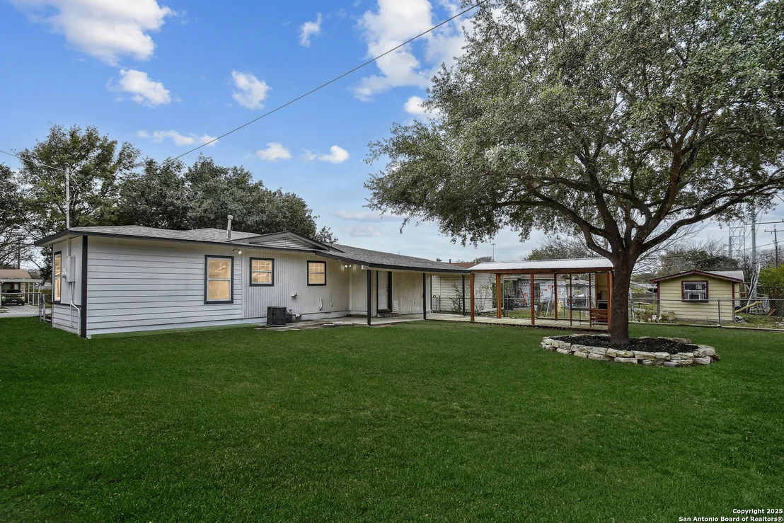 Photo of 315 Latch Drive