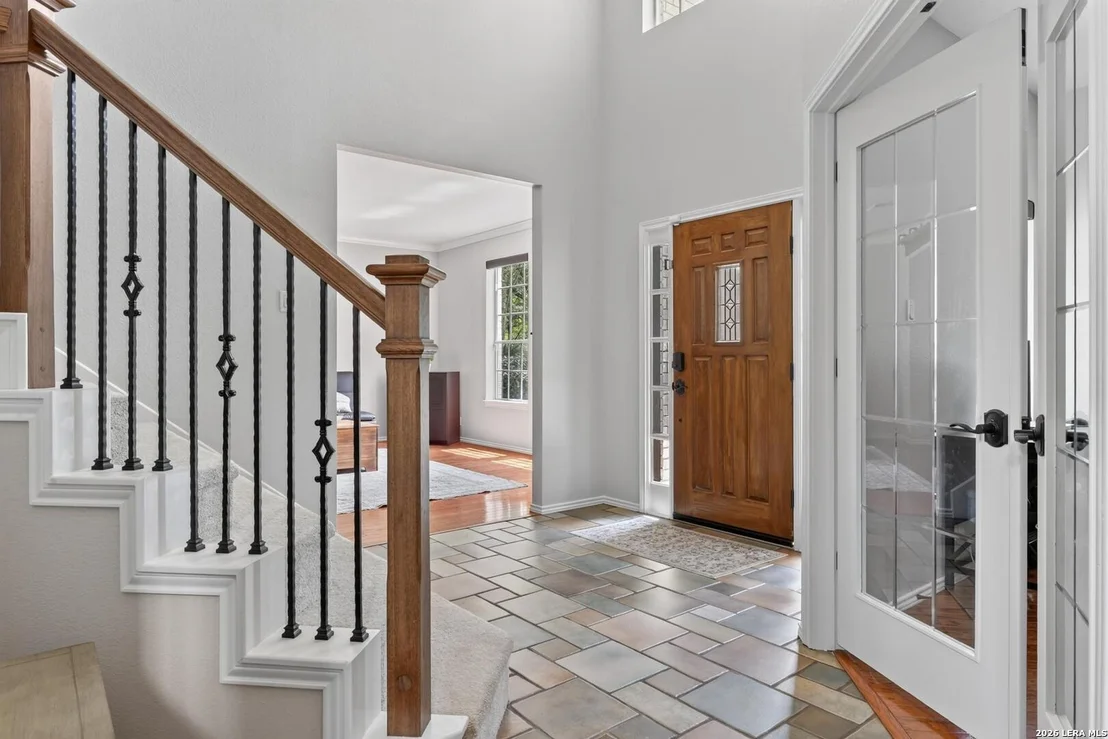 Photo of 2451 OAKLINE DR