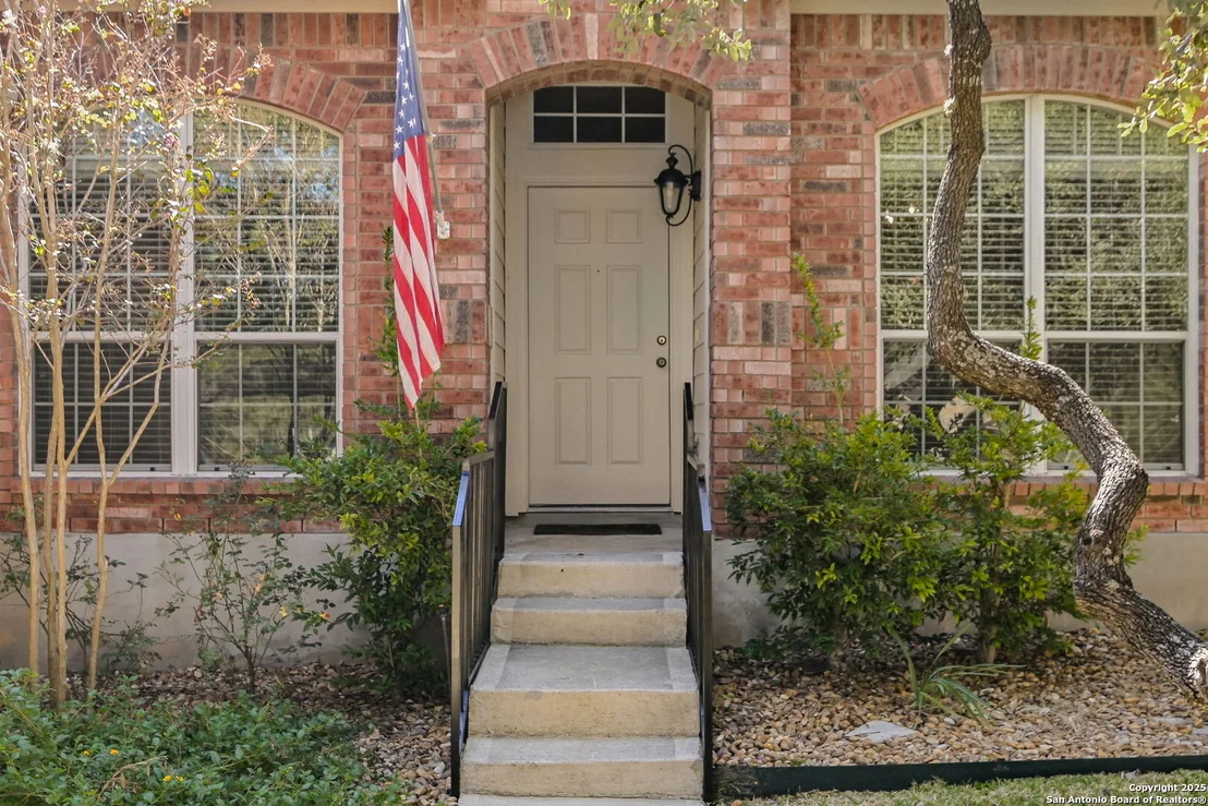 Photo of 9810 Selbourne