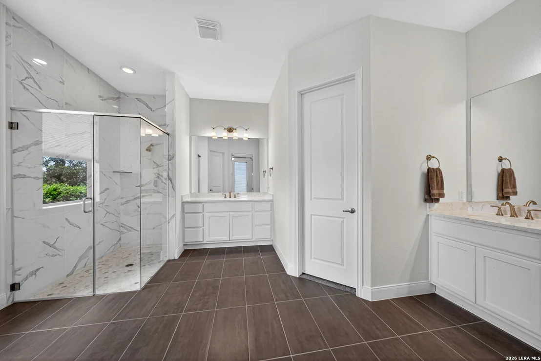 Photo of 23218 Curvado