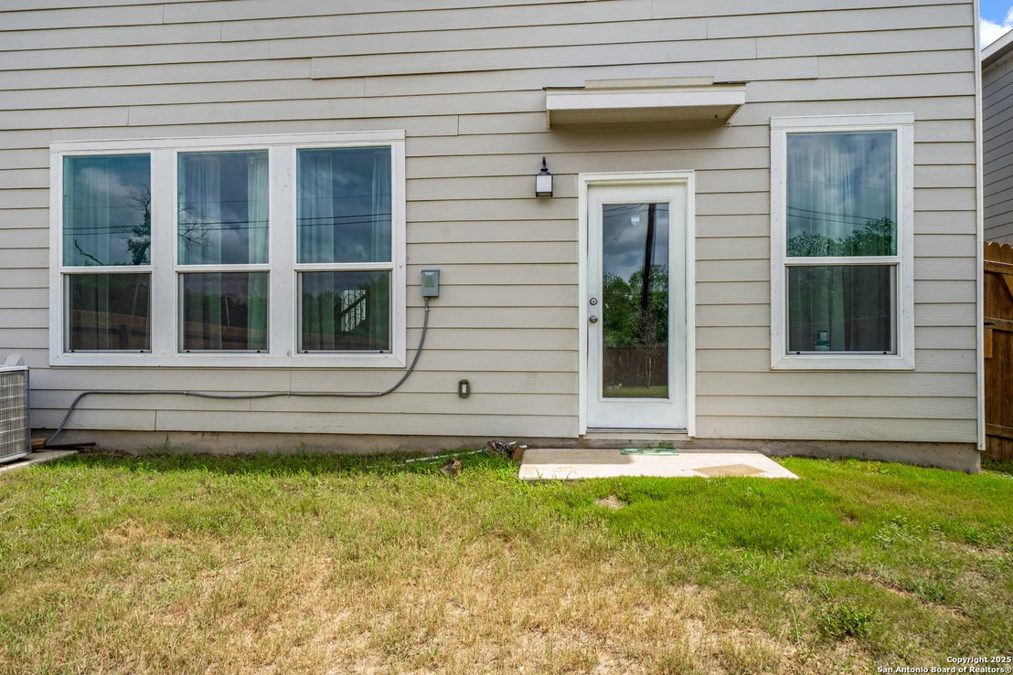 Photo of 3218 comanche