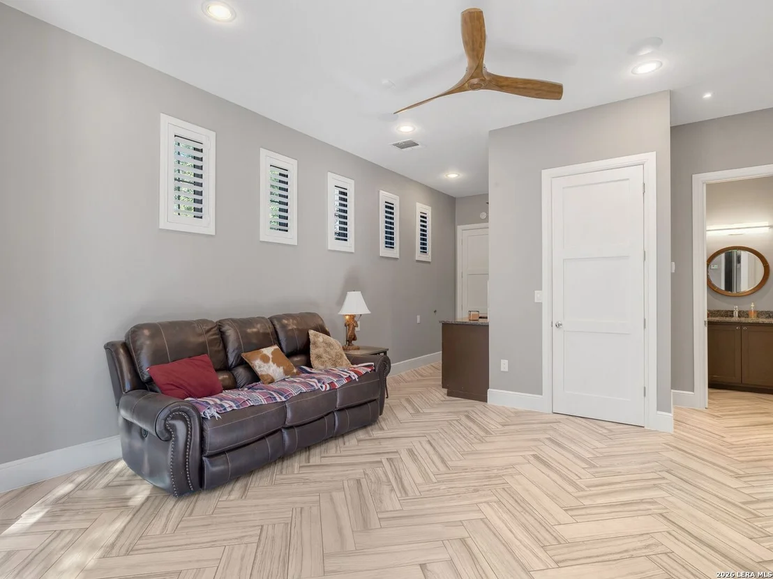 Photo of 3915 El Chamizal