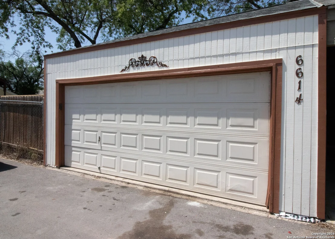 Photo of 6614 Spring Hurst