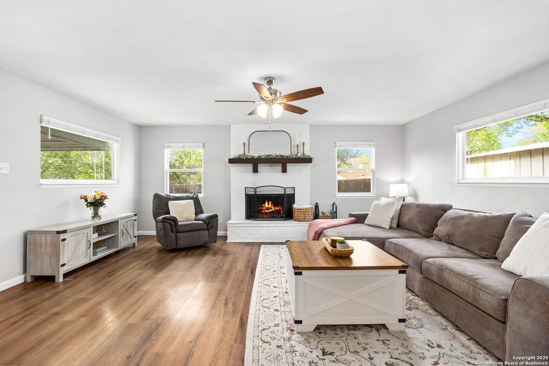 Photo of 4803 Lambeth Dr