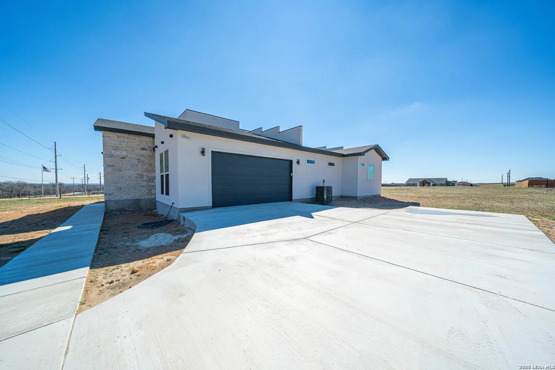 Photo of 999 County Road 319