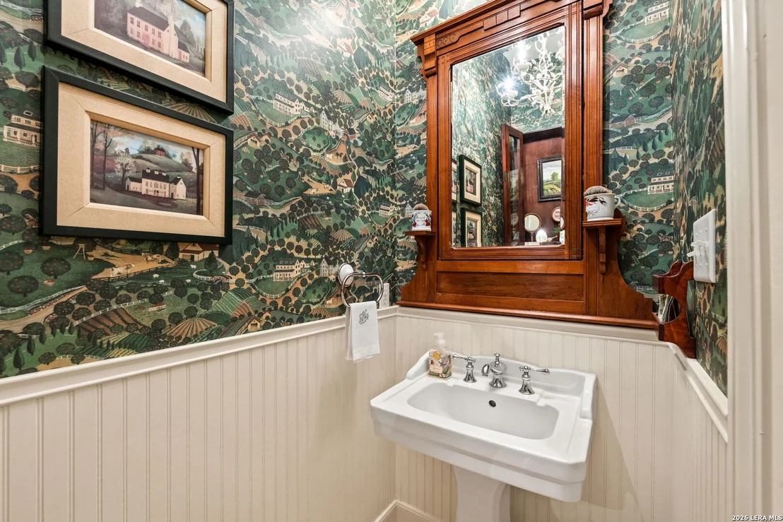 Photo of 109 Village Cir