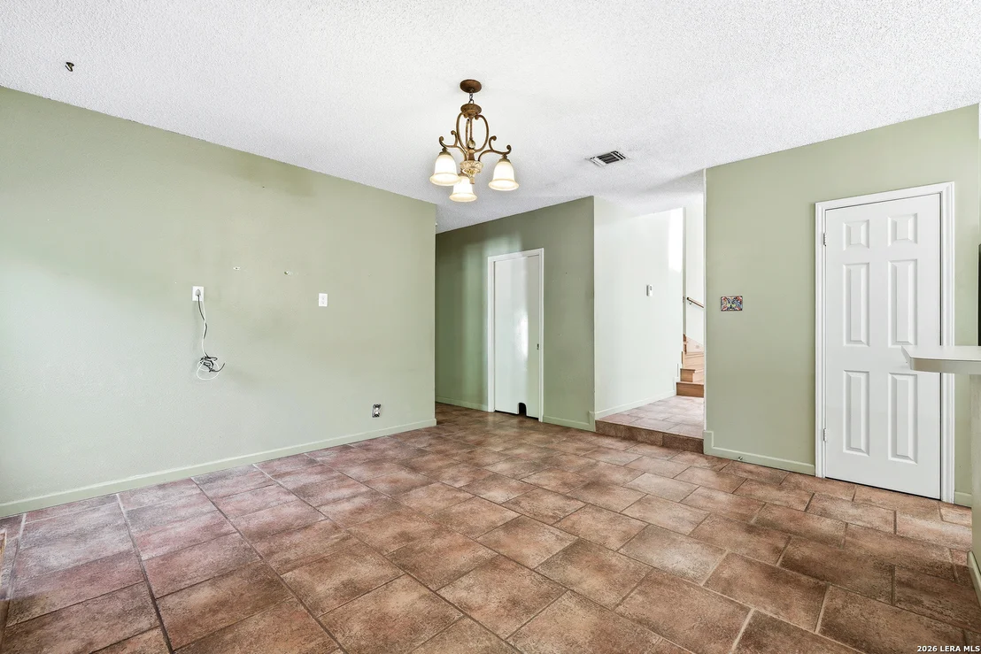 Photo of 13735 Cedar Cyn