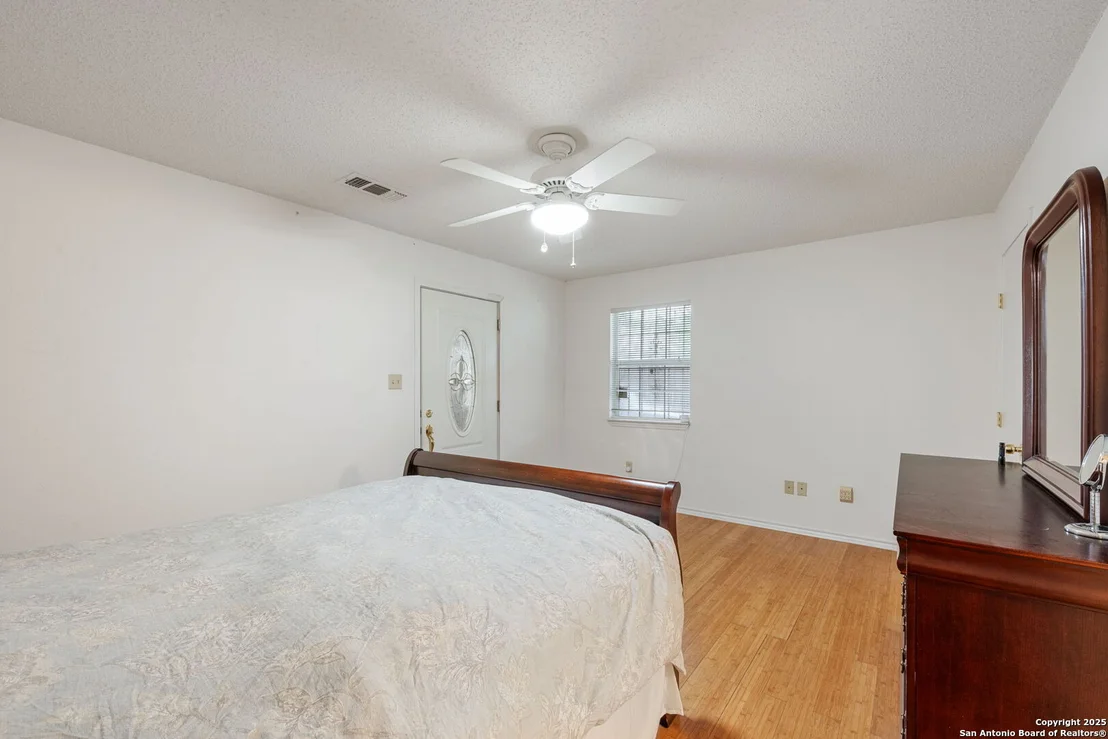 Photo of 6719 Lucerne