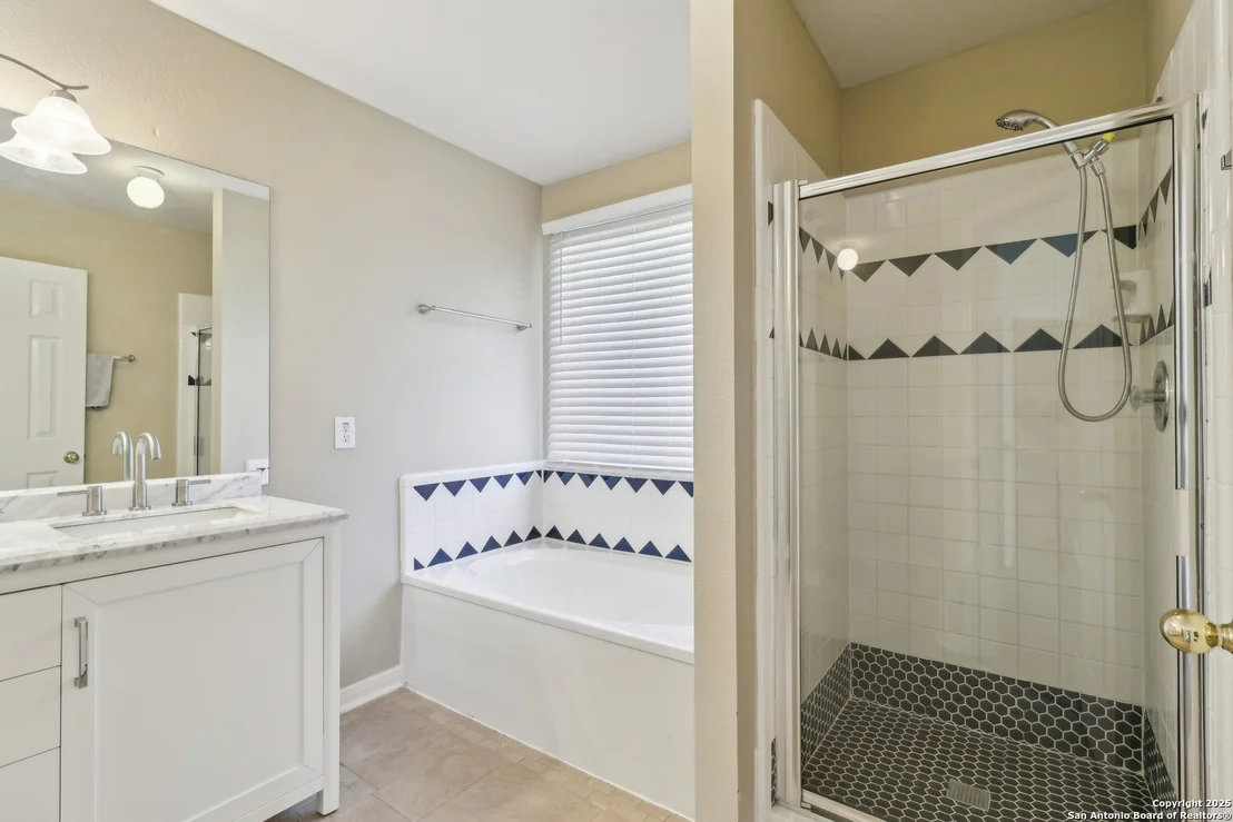 Photo of 1117 Rivertree Dr.