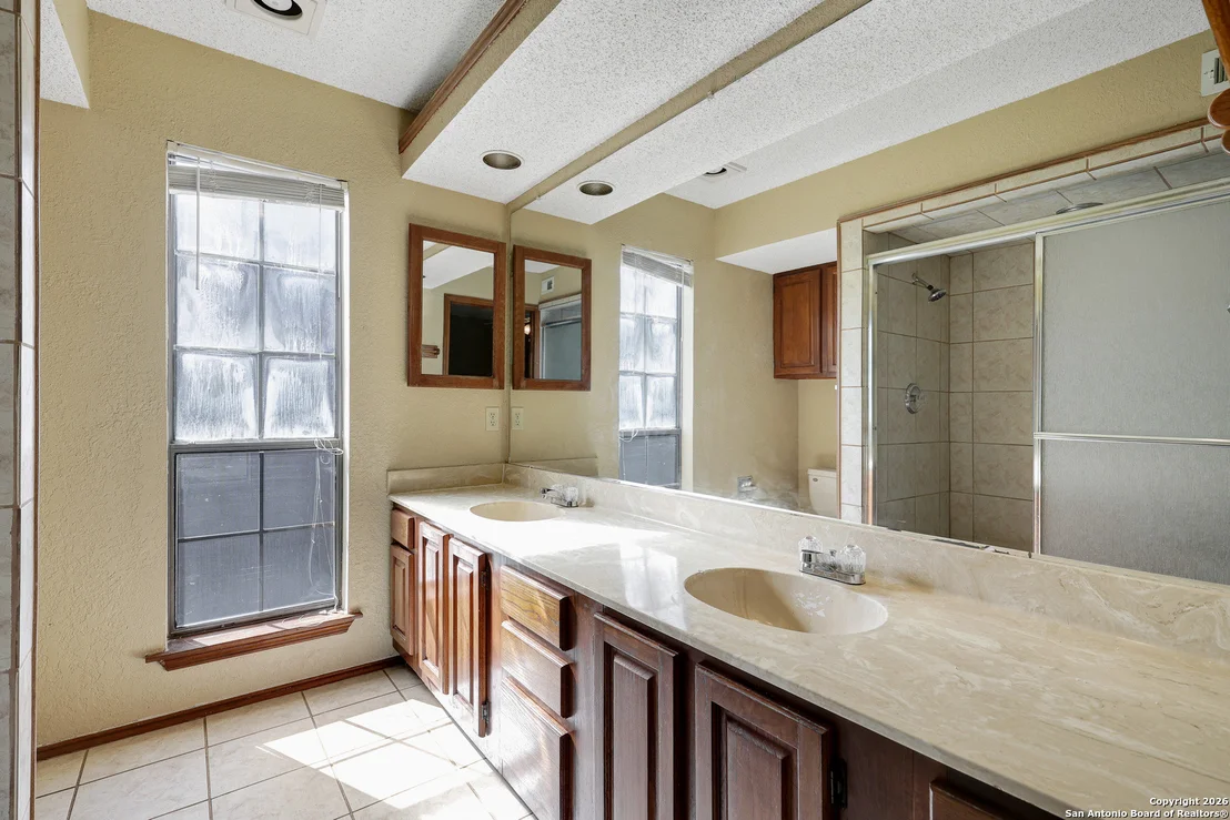 Photo of Unit 224 at 8633 Datapoint