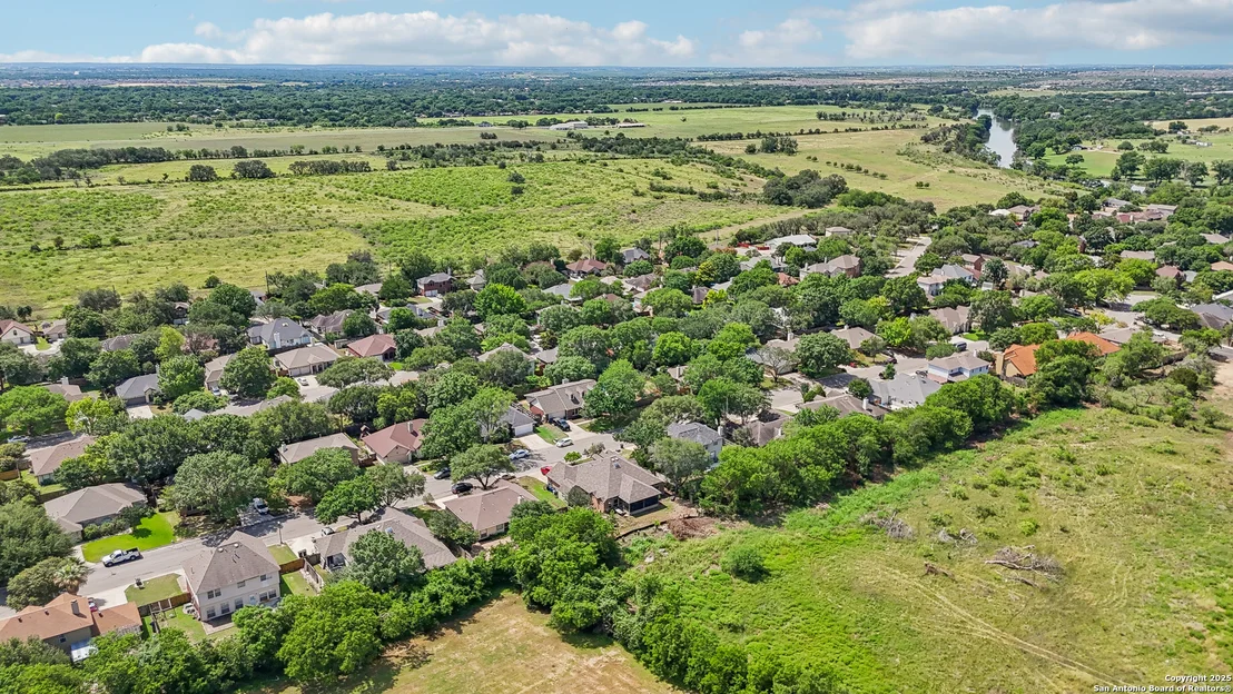 Photo of 1117 Rivertree Dr.