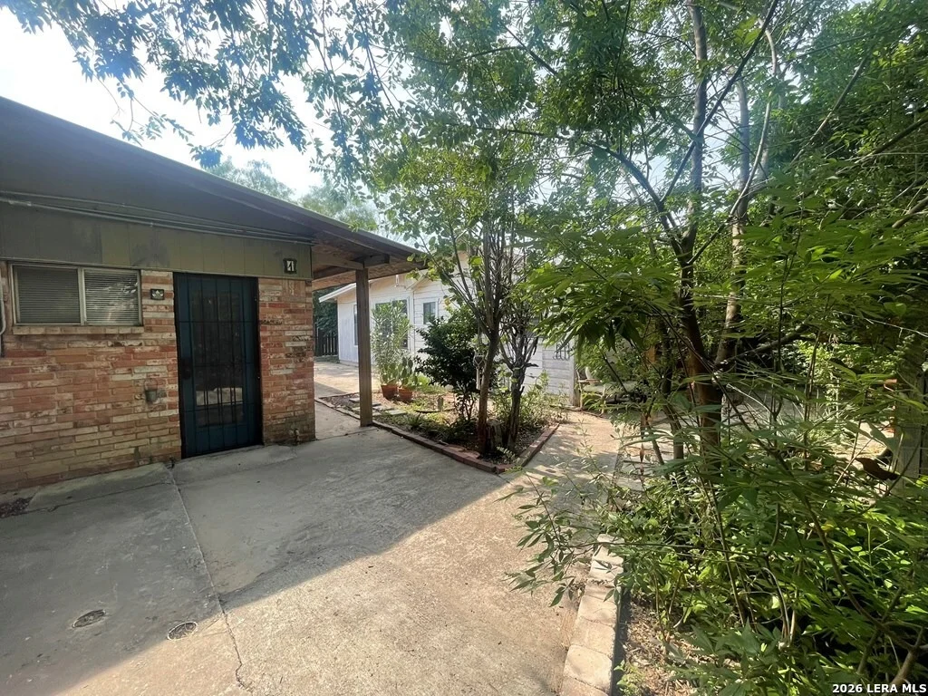 Photo of 927 Colorado