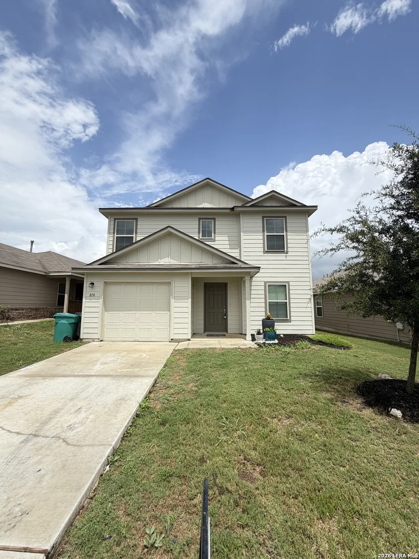 Photo of 810 Retama
