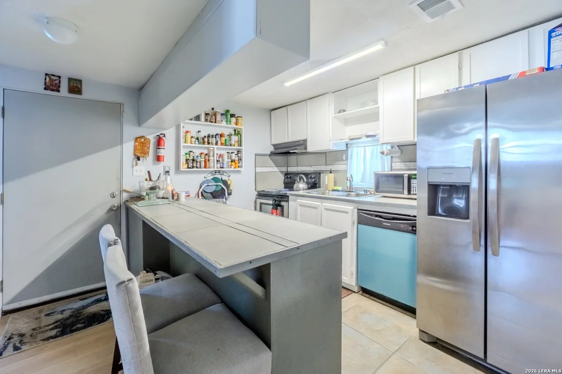 Photo of 1203 Vickers