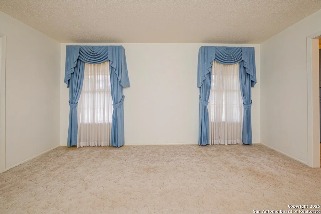 Photo of 23 Encino Loma