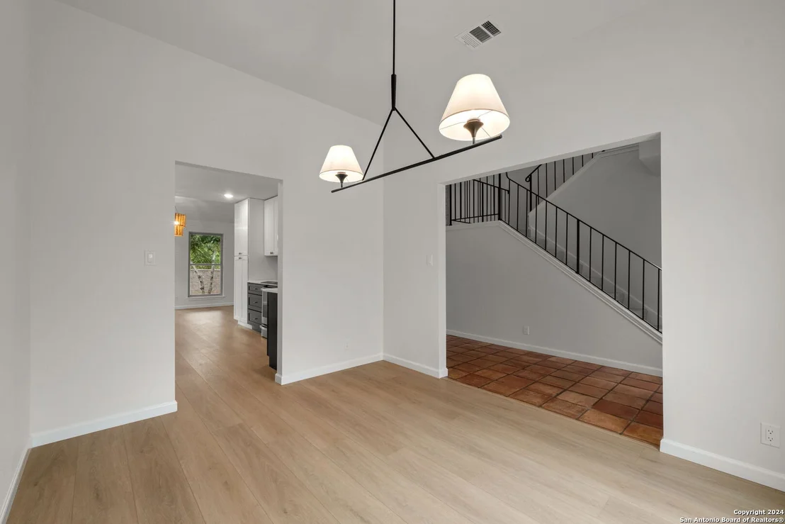 Photo of 15 Campden Cir