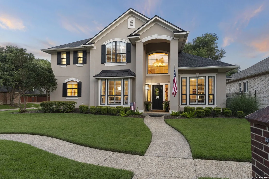 Photo of 2302 BLACKOAK BND