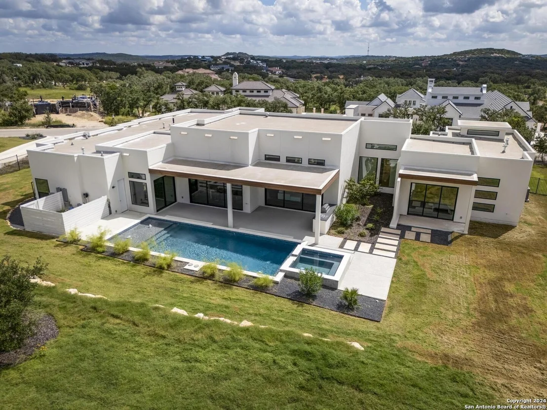 Photo of 25907 Morhiss Pt