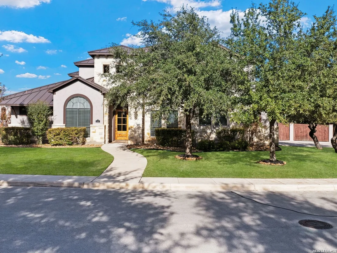 Photo of 303 Regent Circle