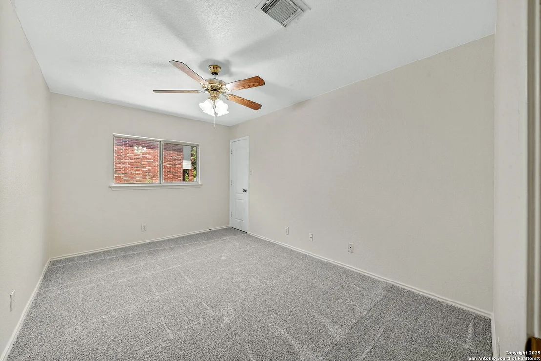 Photo of 21907 Kenton Croft