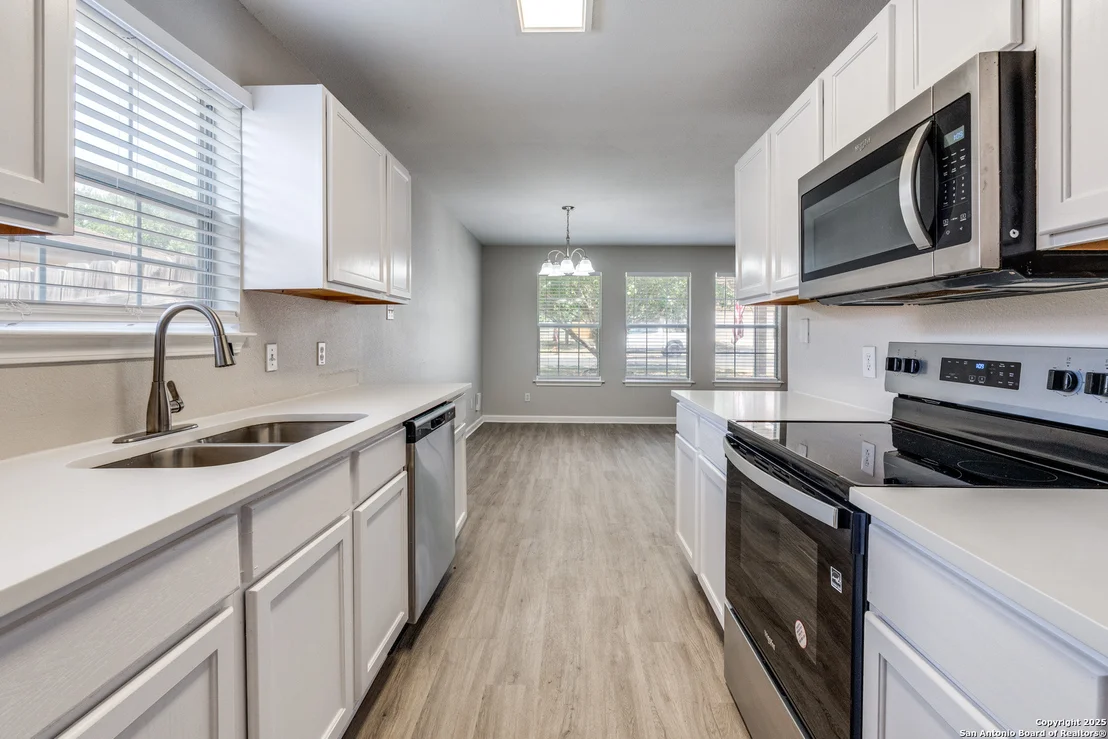 Photo of 9722 Spruce Ridge