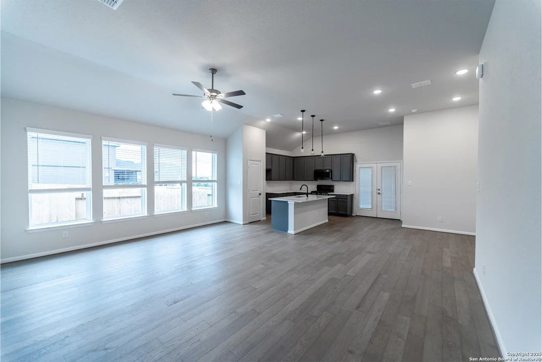 Photo of 4910 Midland Drive