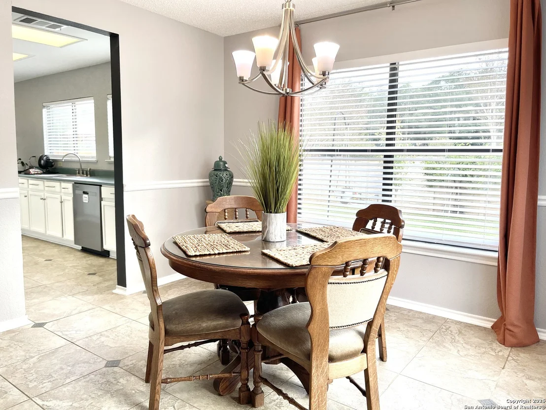 Photo of 9306 Sunlit