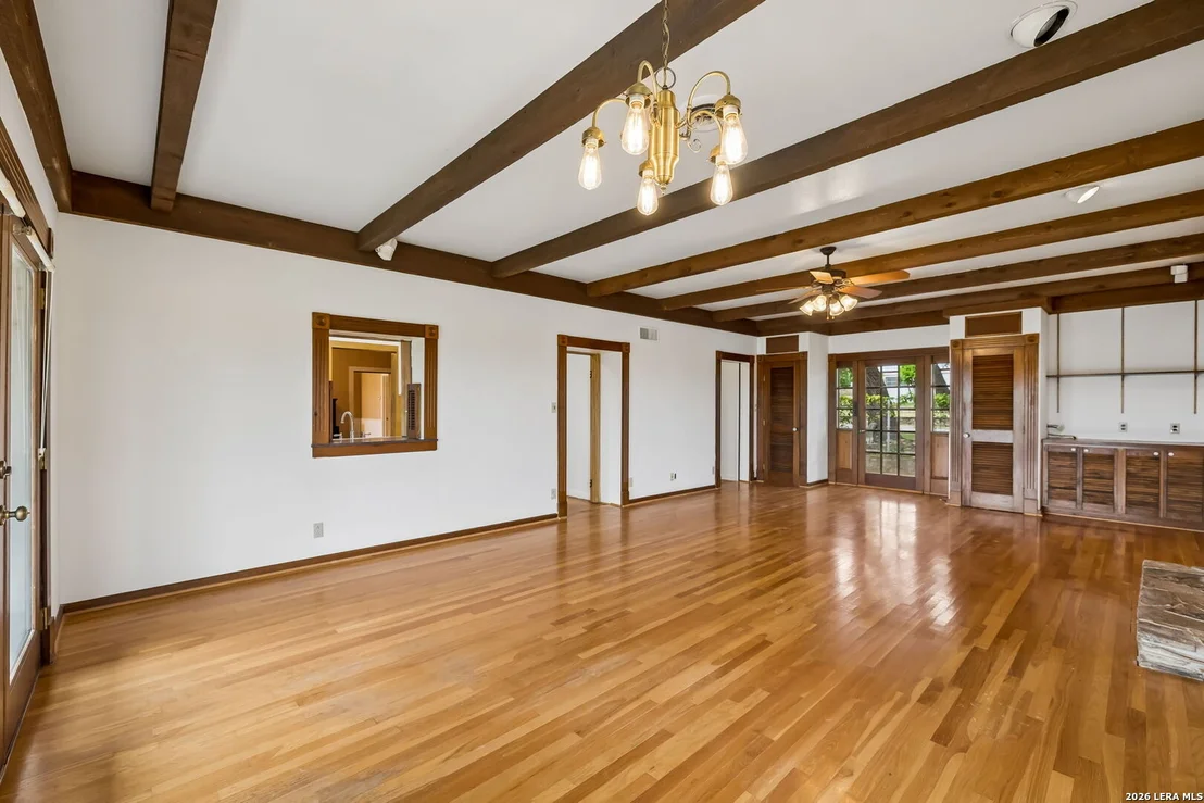 Photo of 48 Holiday Rd