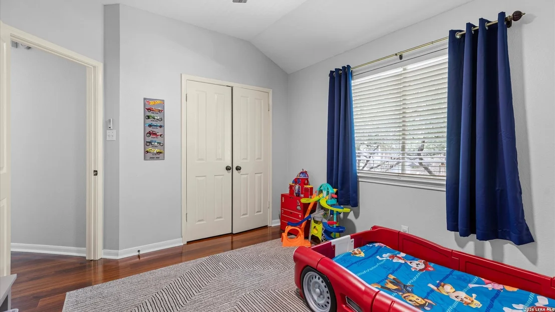 Photo of 1158 Bluff Forest
