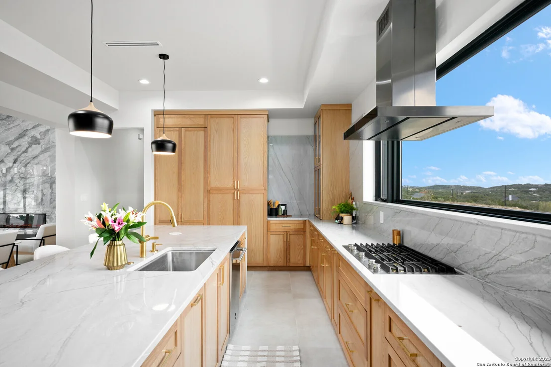 Photo of 9539 Lenox Hill