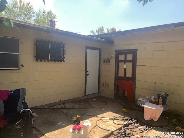 Photo of 4911 Lark