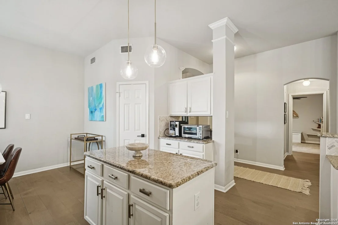 Photo of 16743 Worthington