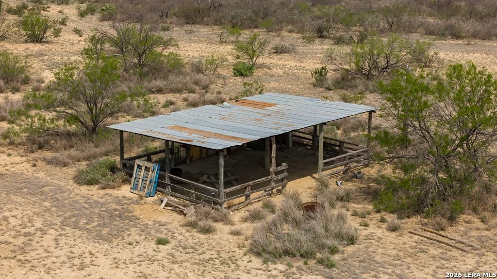 Photo of 801 Private Rd. 303